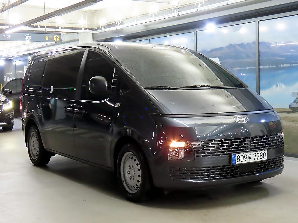 HYUNDAI Staria 2023 Negro - Importación desde Corea - HF Imports Iquique - Foto 1