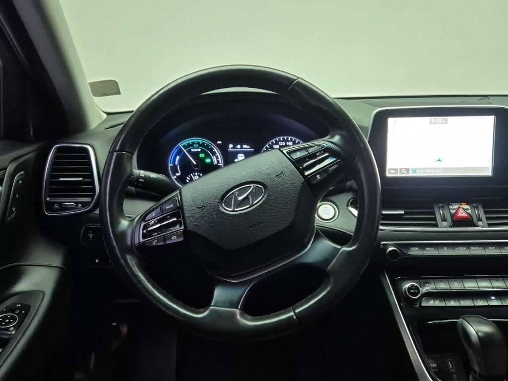 HYUNDAI Grandeur - Vista 9