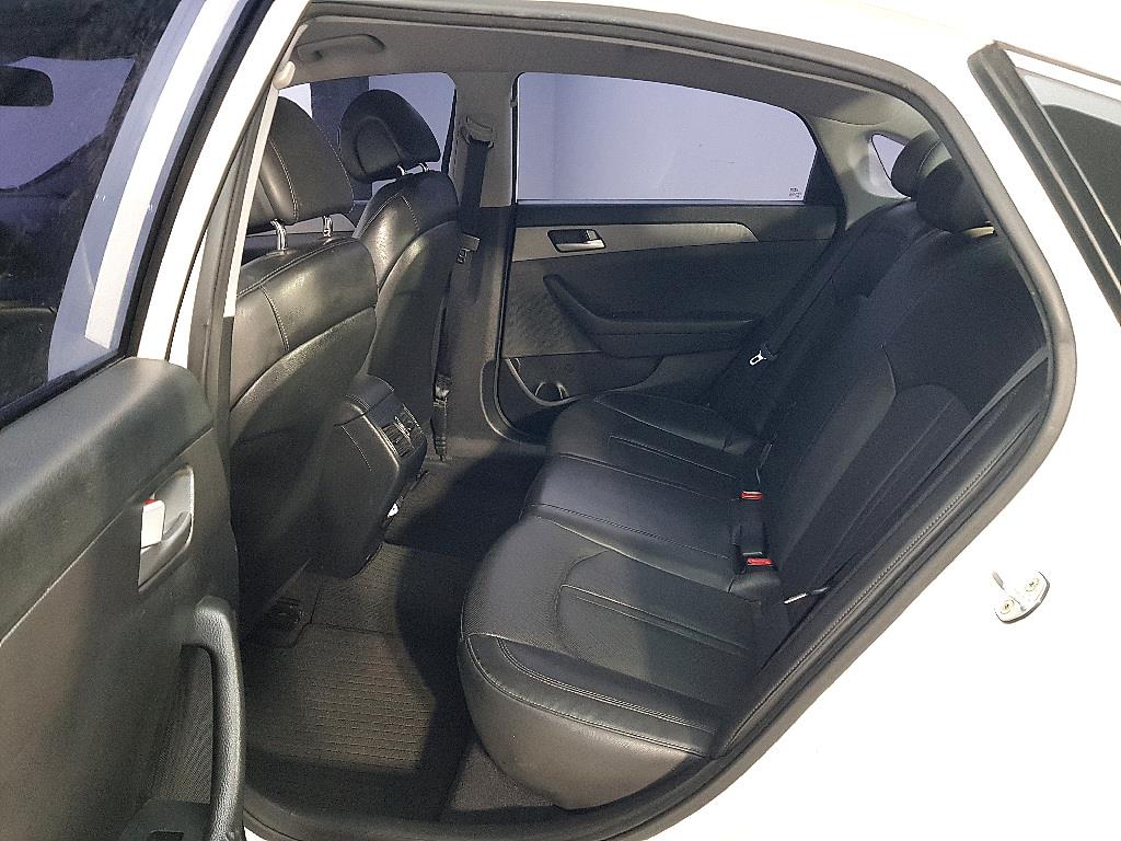 HYUNDAI Sonata - Vista 9