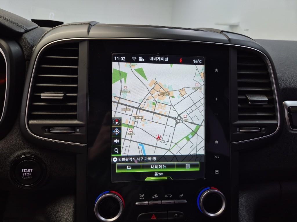 SAMSUNG QM6 - Vista 8