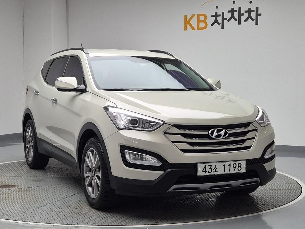 HYUNDAI Santa Fe - Vista 4