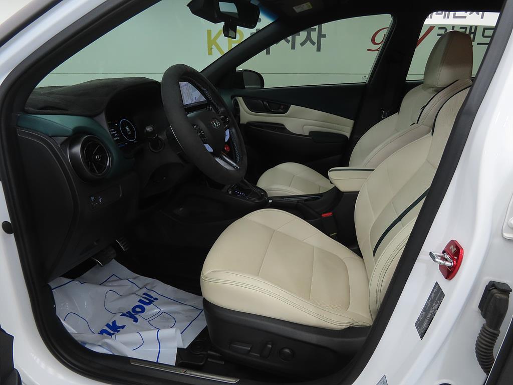 HYUNDAI Kona - Vista 5