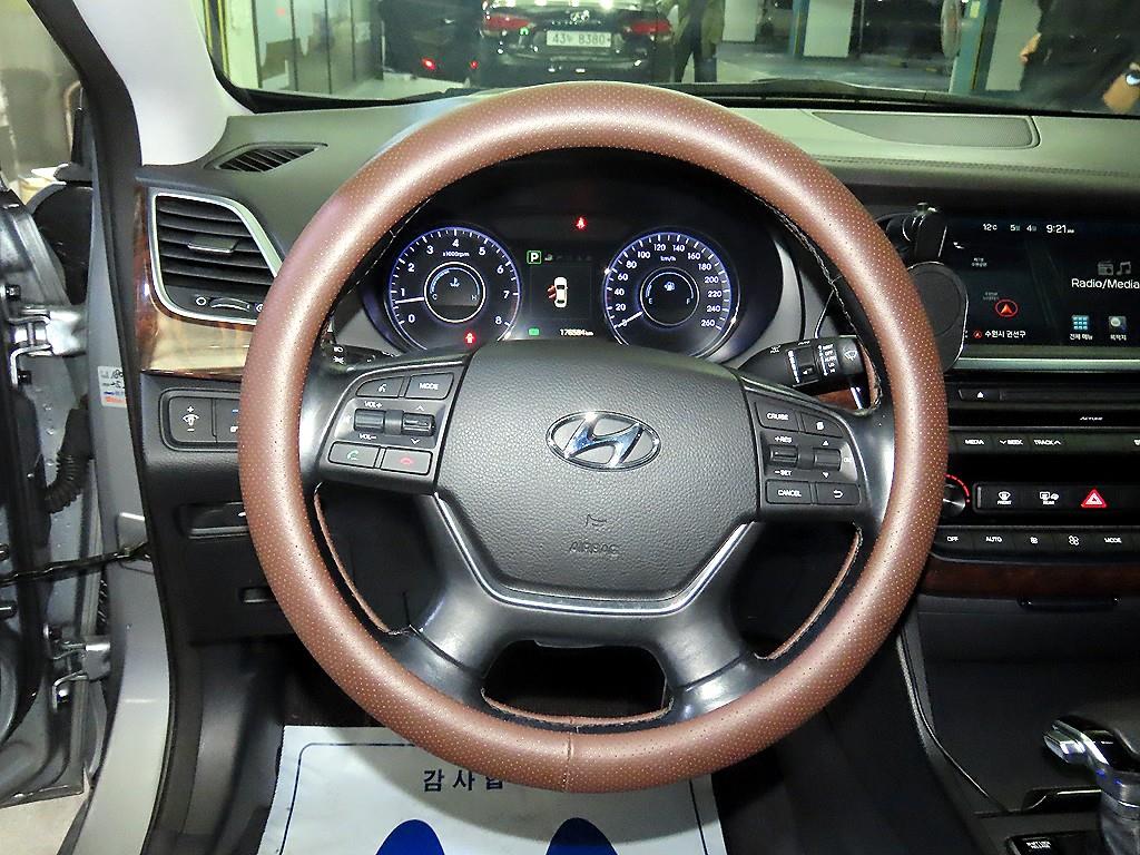 HYUNDAI Aslan - Vista 8