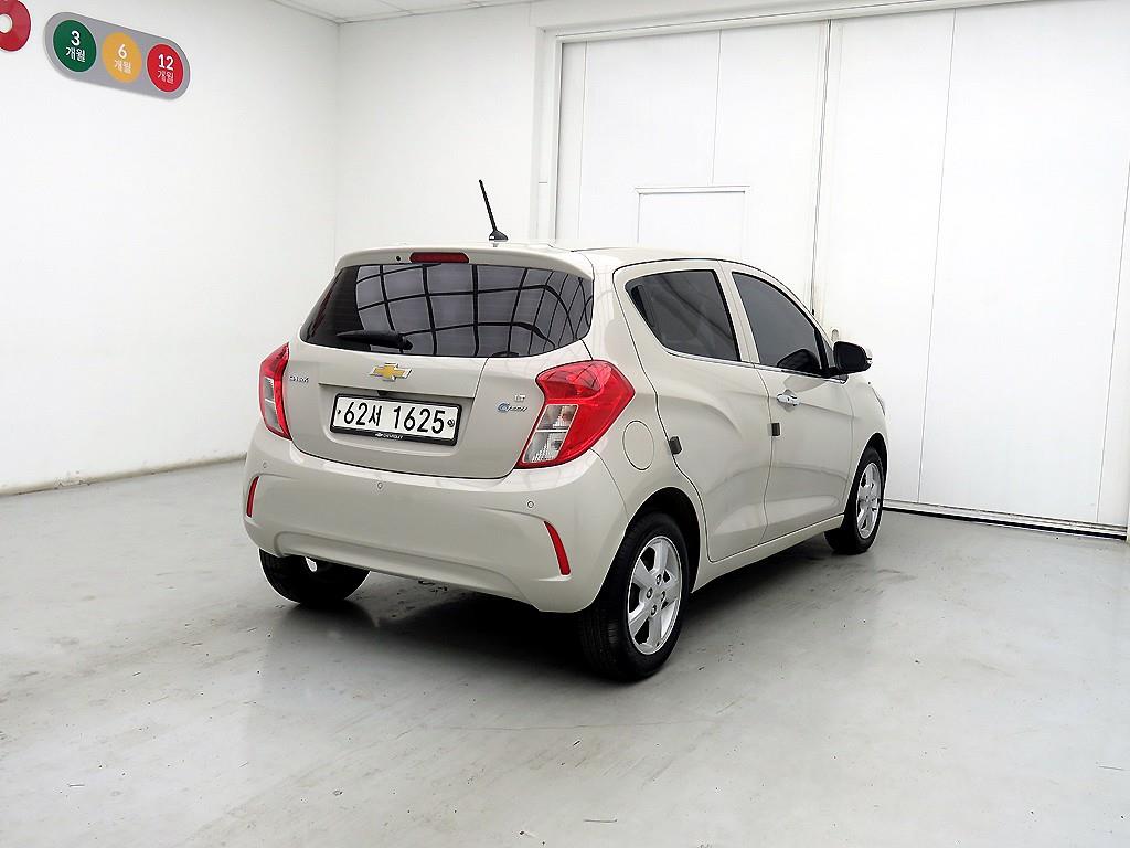 Chevrolet Spark - Vista 4