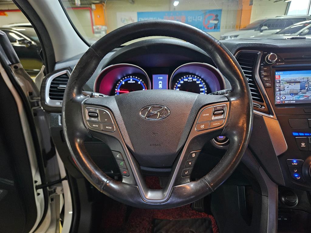 HYUNDAI Santa Fe - Vista 10