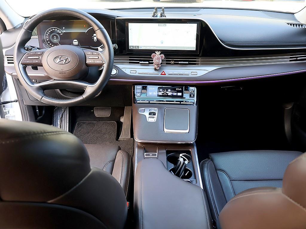 HYUNDAI Grandeur - Vista 7