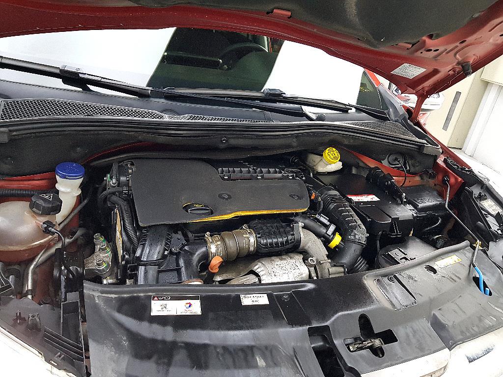 Peugeot 2008 - Vista 6