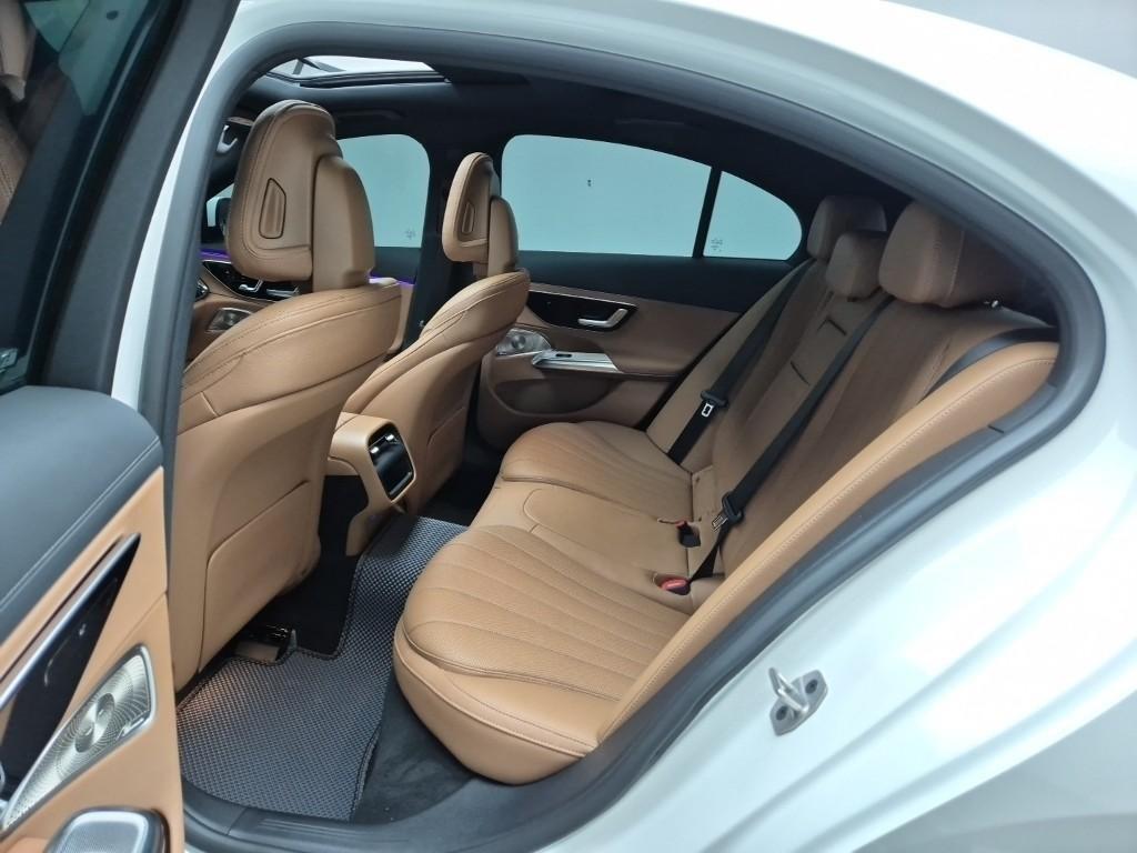 Mercedes Benz E class - Vista 7