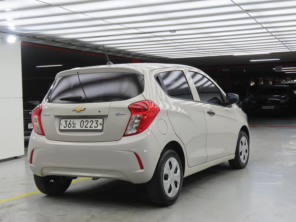 Chevrolet Spark - Vista 4