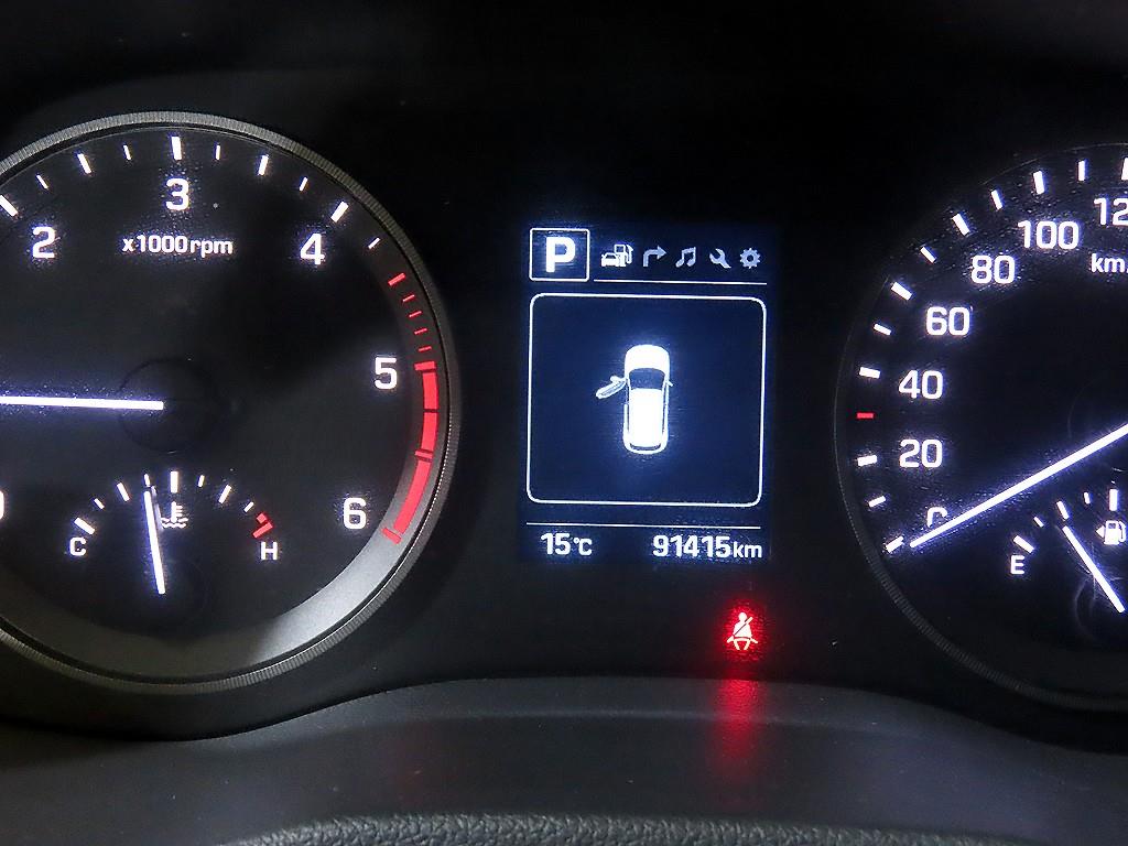HYUNDAI Tucson - Vista 9