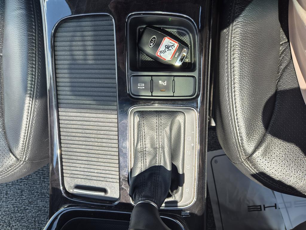 KIA Sorento - Vista 11
