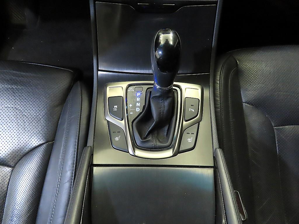 HYUNDAI Grandeur - Vista 12
