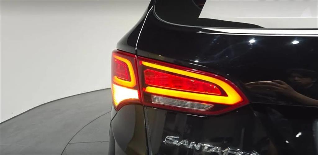 HYUNDAI Santa Fe - Vista 8