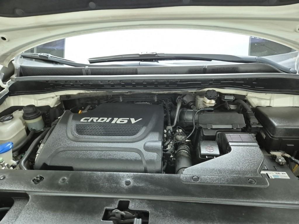 KIA Carnival - Vista 5