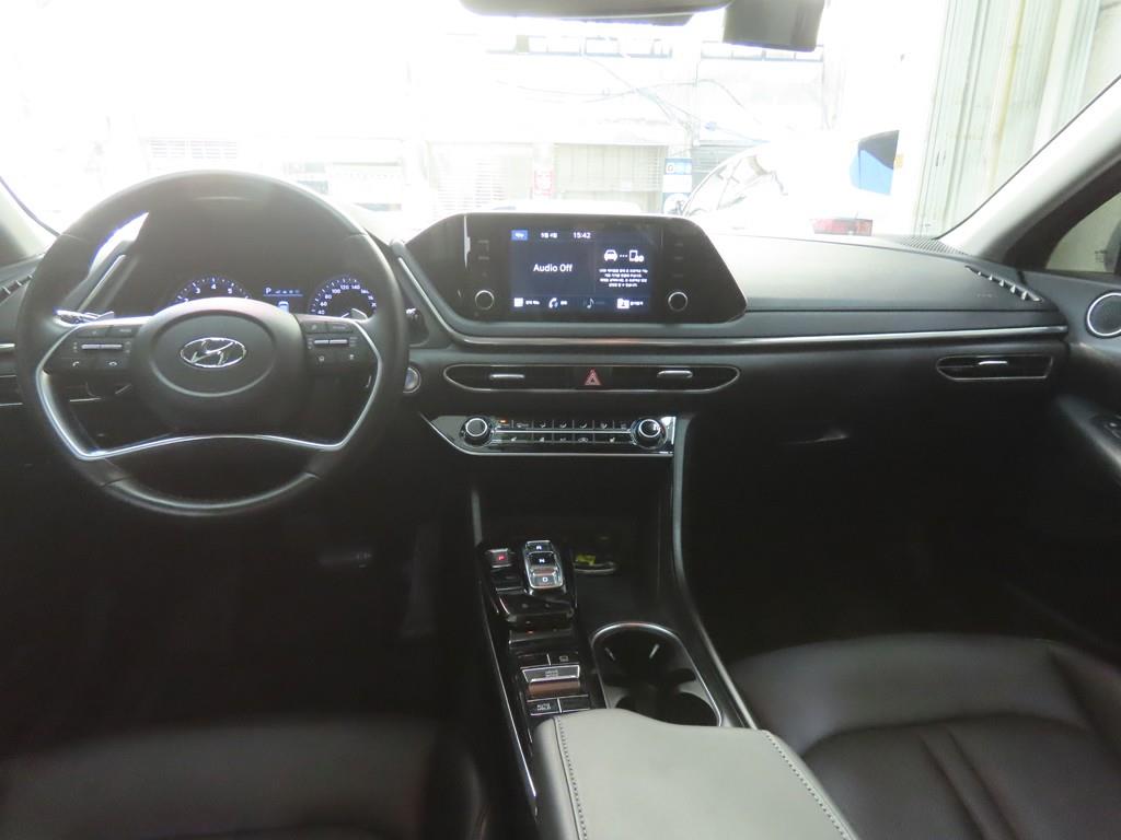 HYUNDAI Sonata - Vista 7