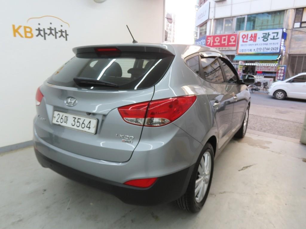 HYUNDAI Tucson - Vista 3