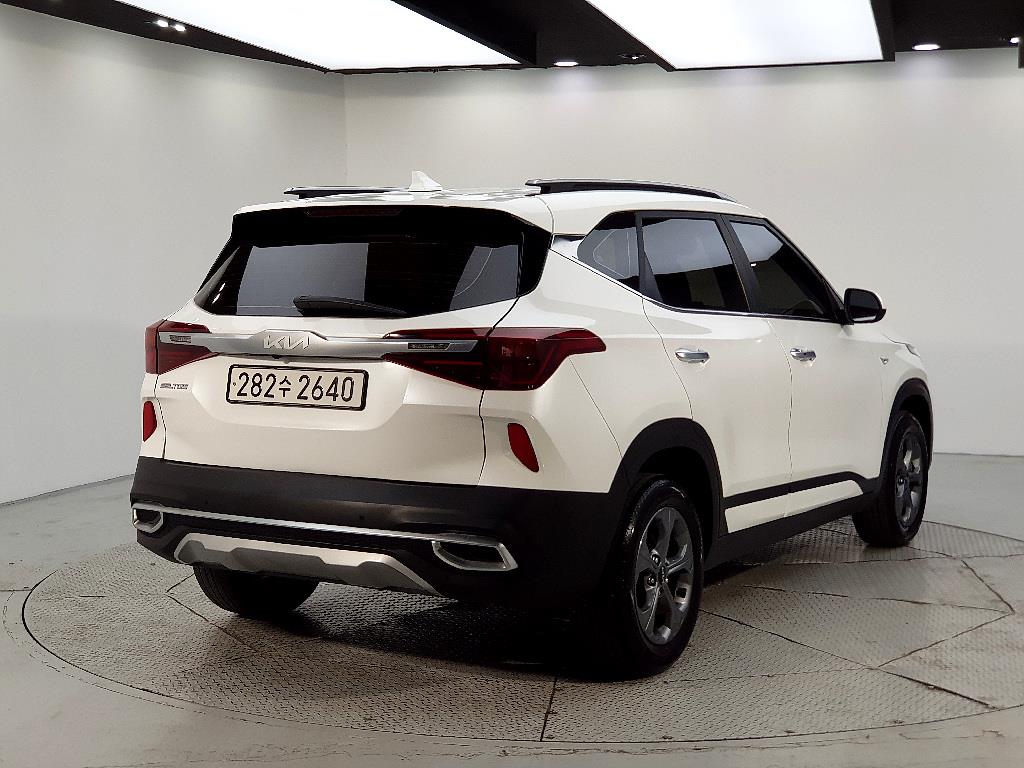 KIA Seltos - Vista 4