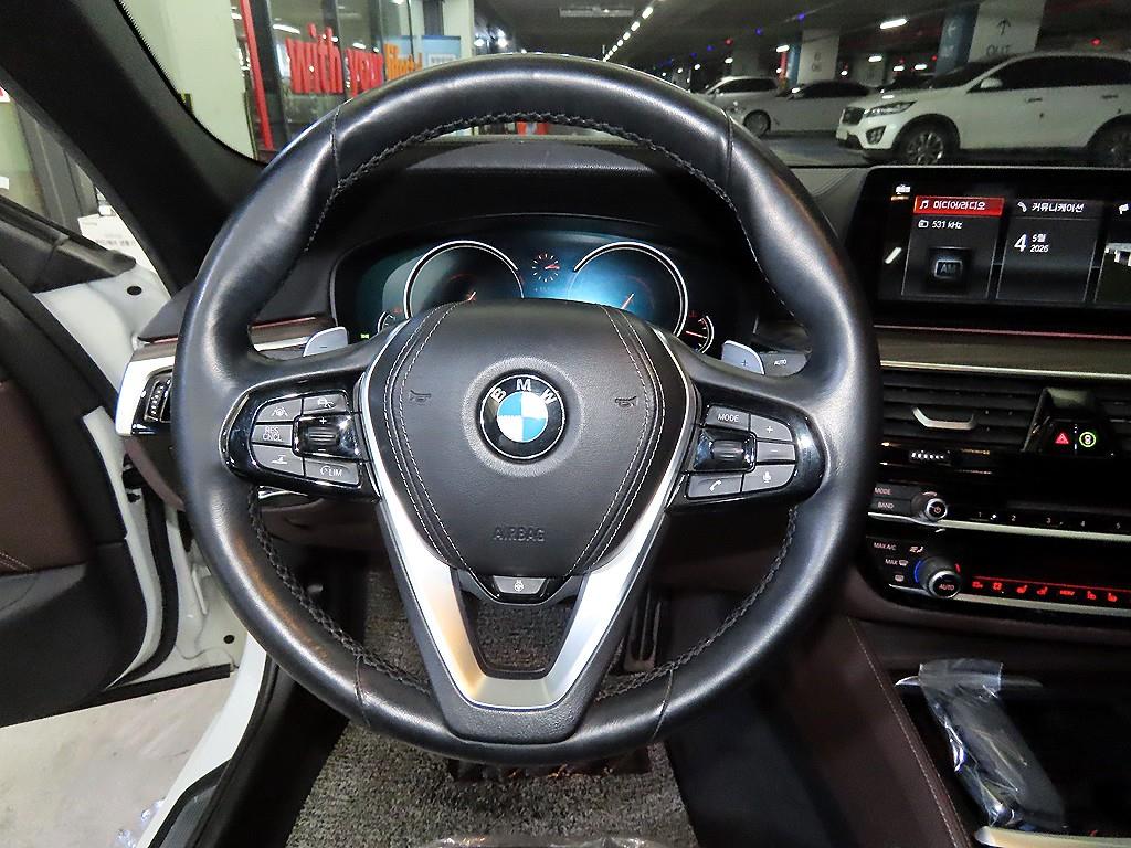 BMW 5 Series - Vista 8