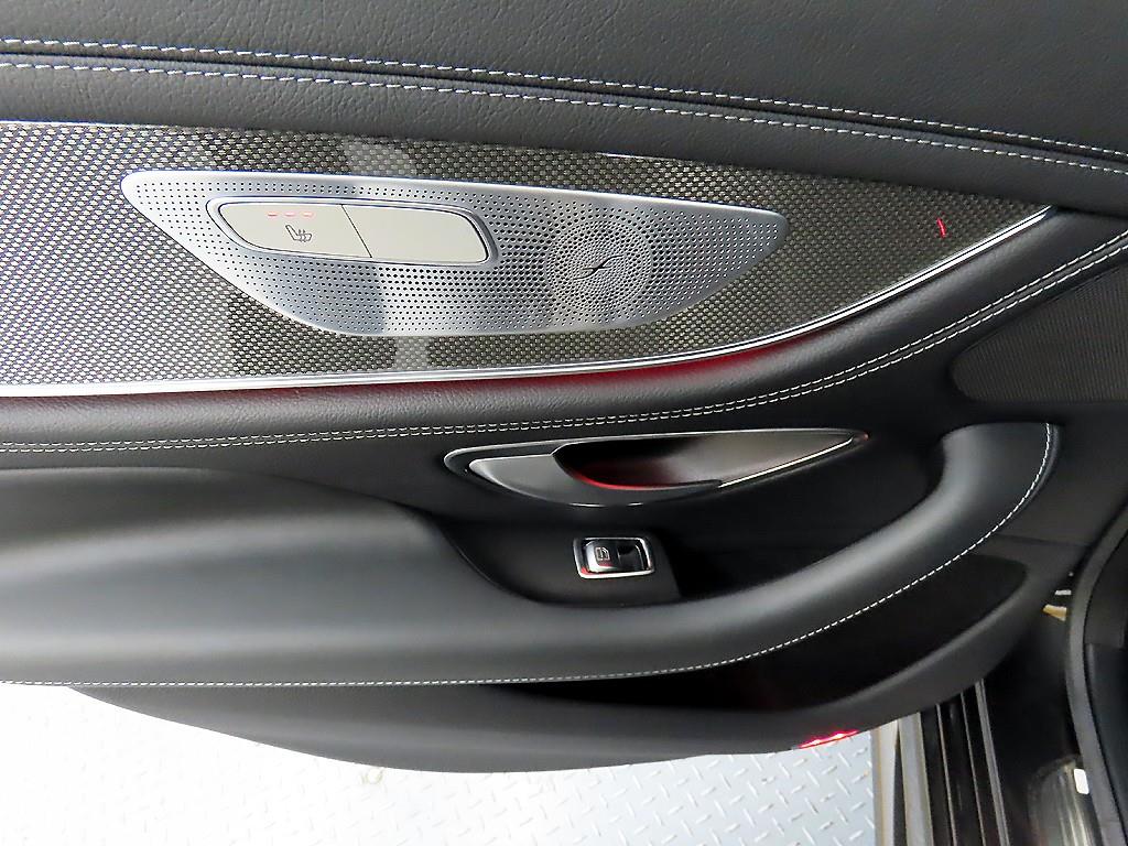 Mercedes Benz CLS Class - Vista 12