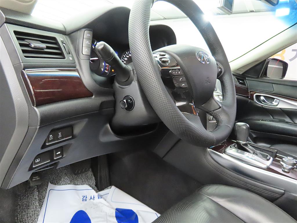 Infiniti M 2011 Negro - Importación desde Corea - HF Imports Iquique - Foto 14
