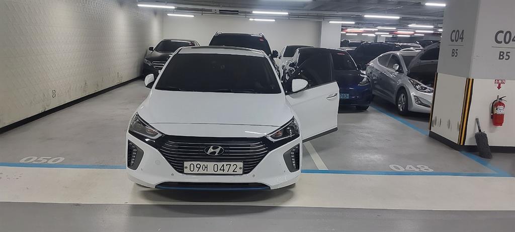 HYUNDAI Ioniq - Vista 3