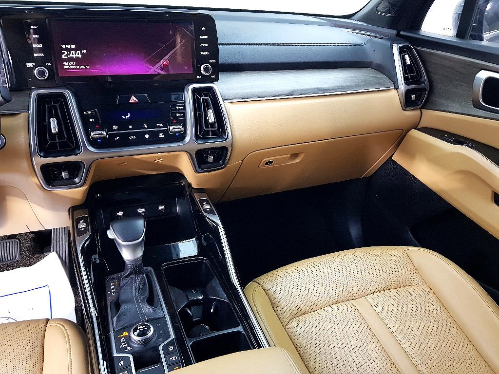 KIA Sorento - Vista 10