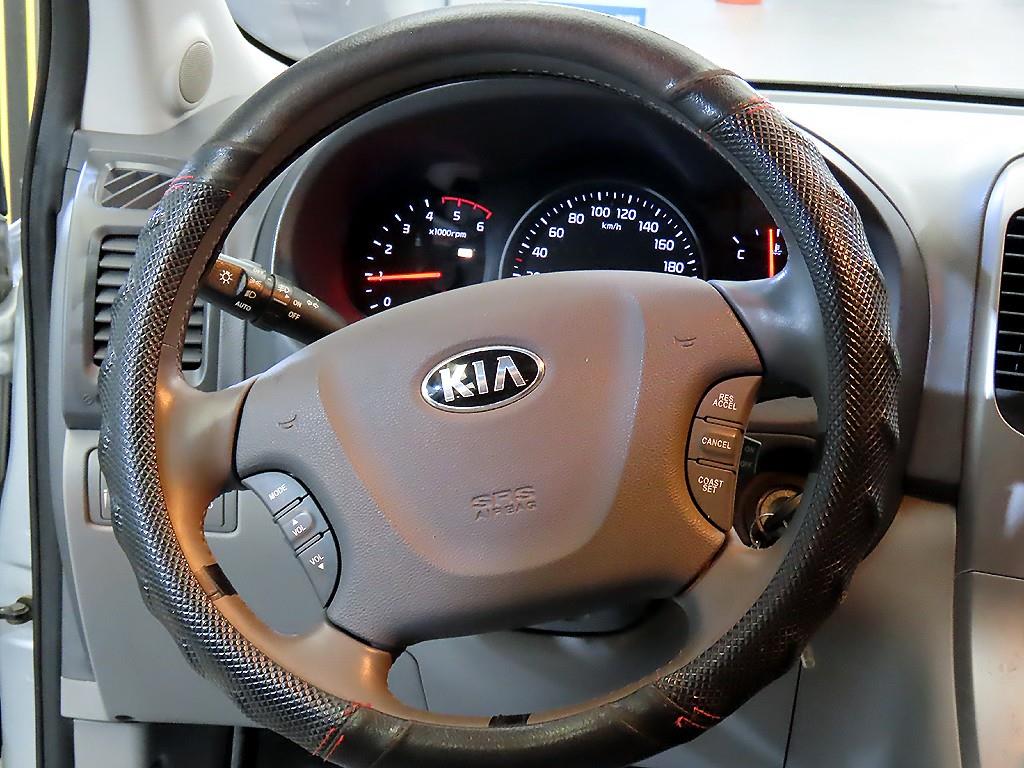 KIA Carnival - Vista 8