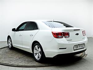 Chevrolet Malibu - Vista 8