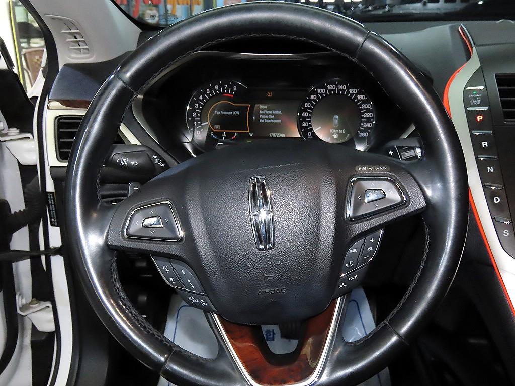 Lincoln MKZ - Vista 8