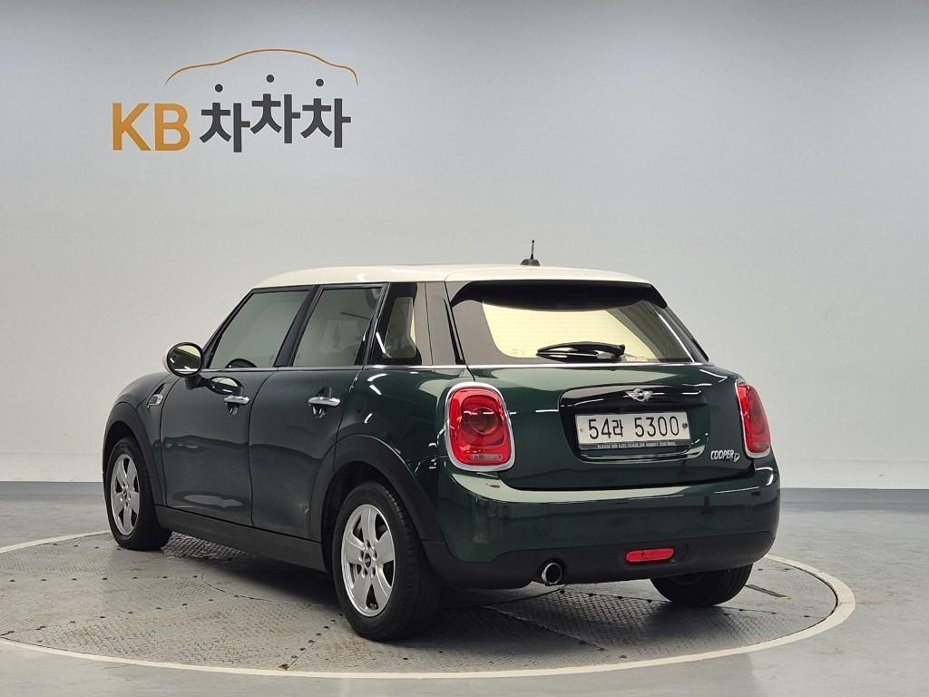 Mini Cooper - Vista 4
