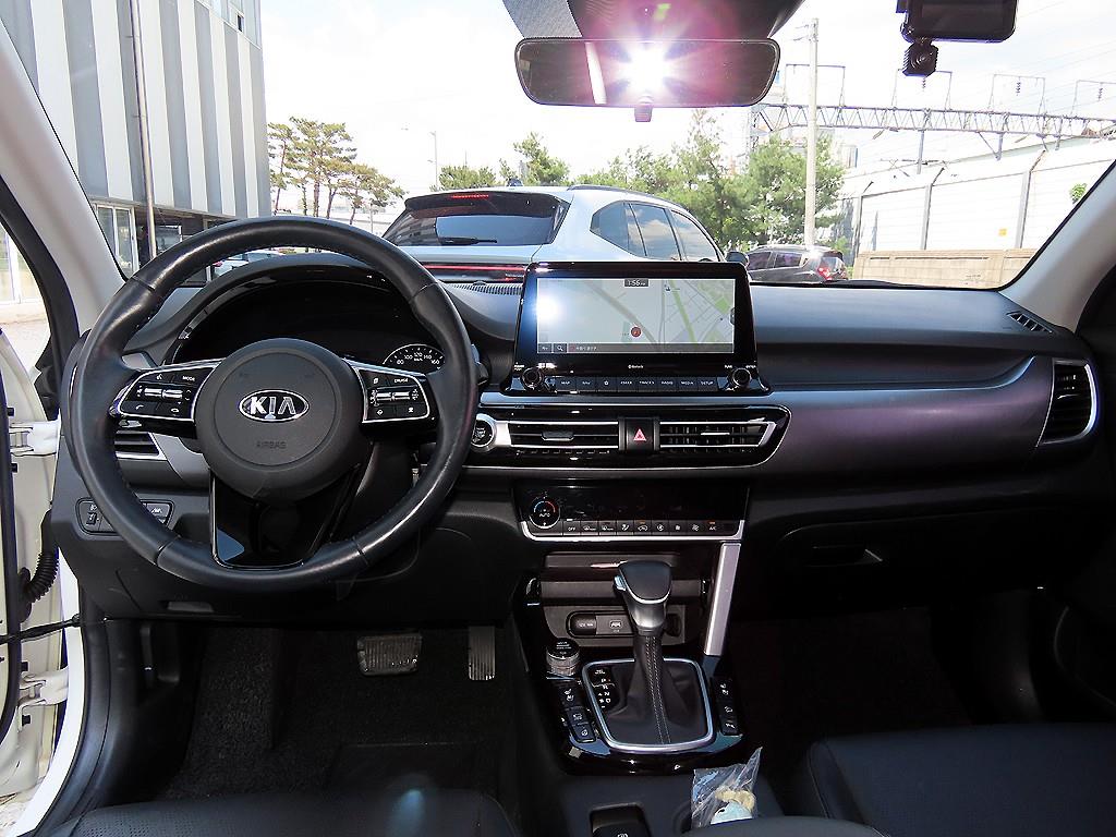 KIA Seltos - Vista 7