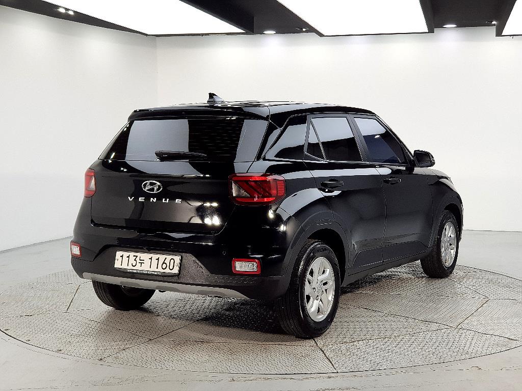 HYUNDAI Venue - Vista 4