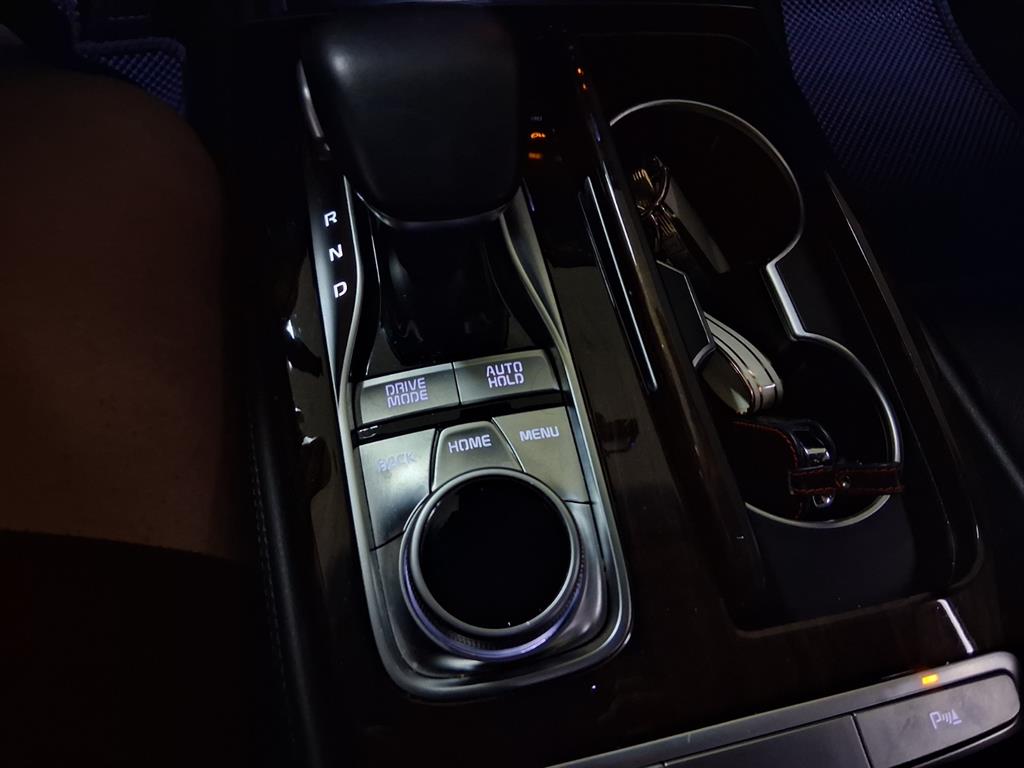 KIA K9 - Vista 12
