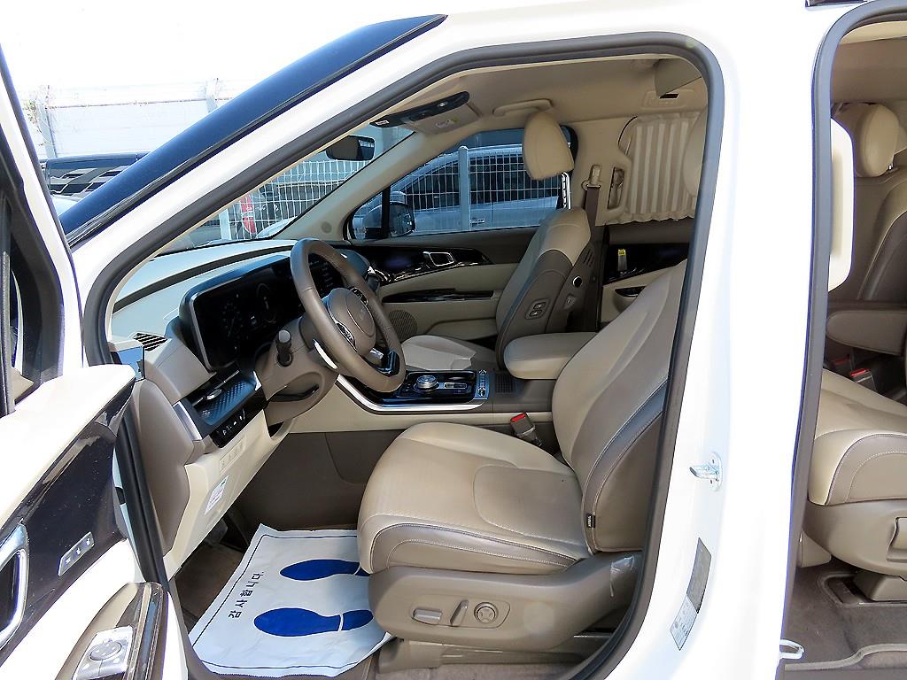 KIA Carnival - Vista 5