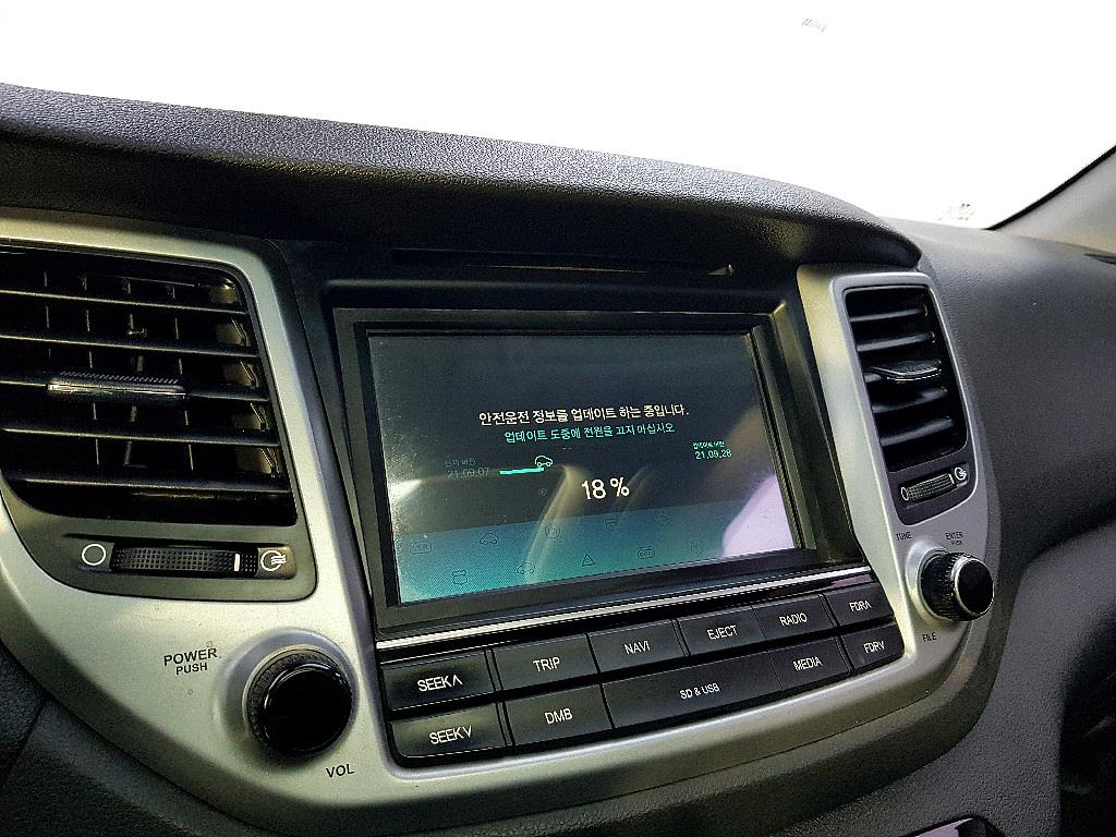 HYUNDAI Tucson - Vista 11