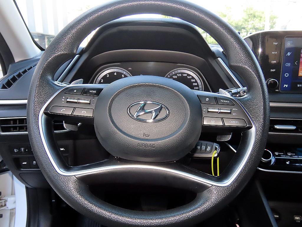 HYUNDAI Sonata - Vista 8