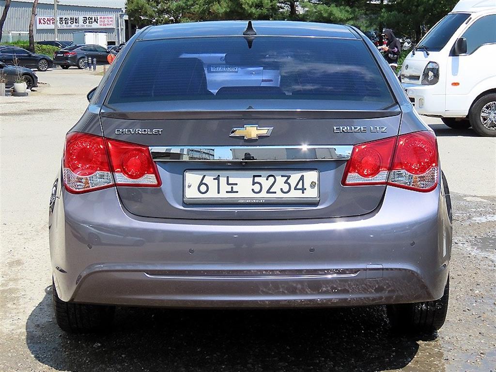 Chevrolet Cruise - Vista 4