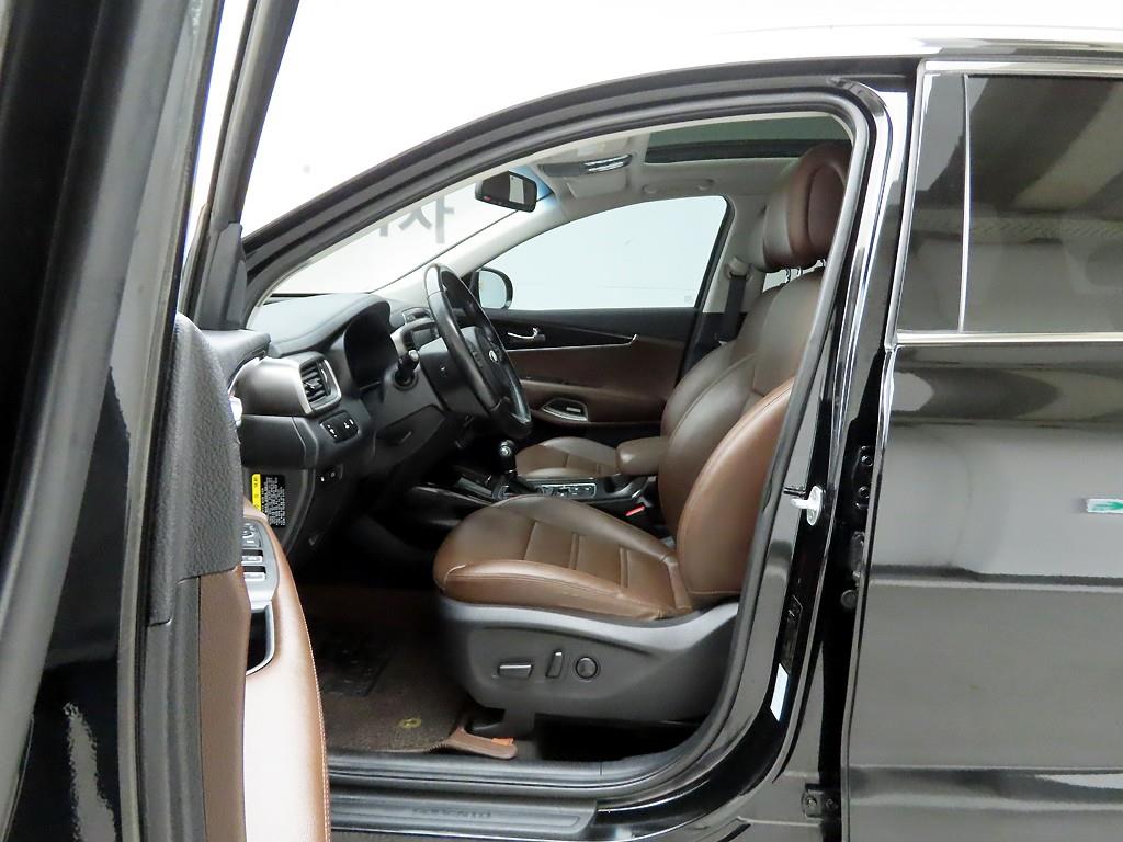 KIA Sorento - Vista 11