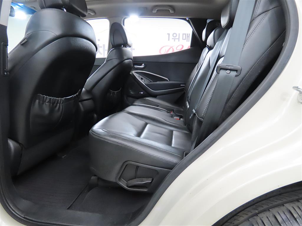 HYUNDAI Santa Fe - Vista 6