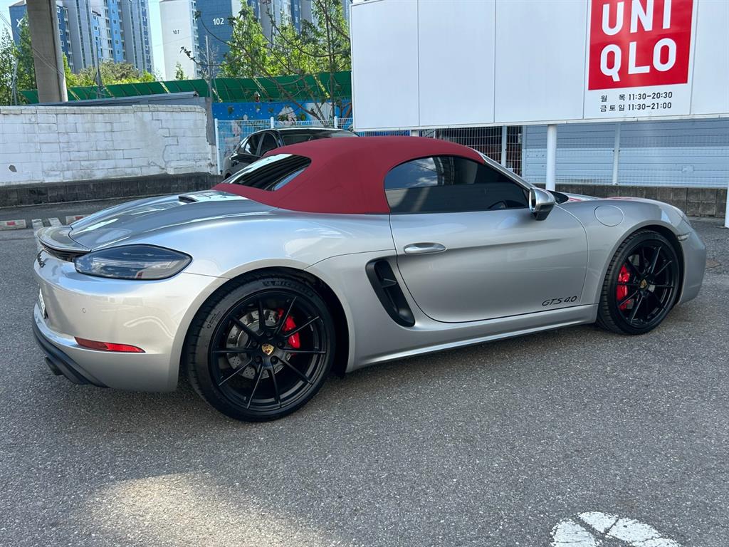 Porsche 718 - Vista 4