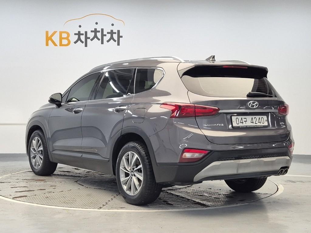 HYUNDAI Santa Fe - Vista 2