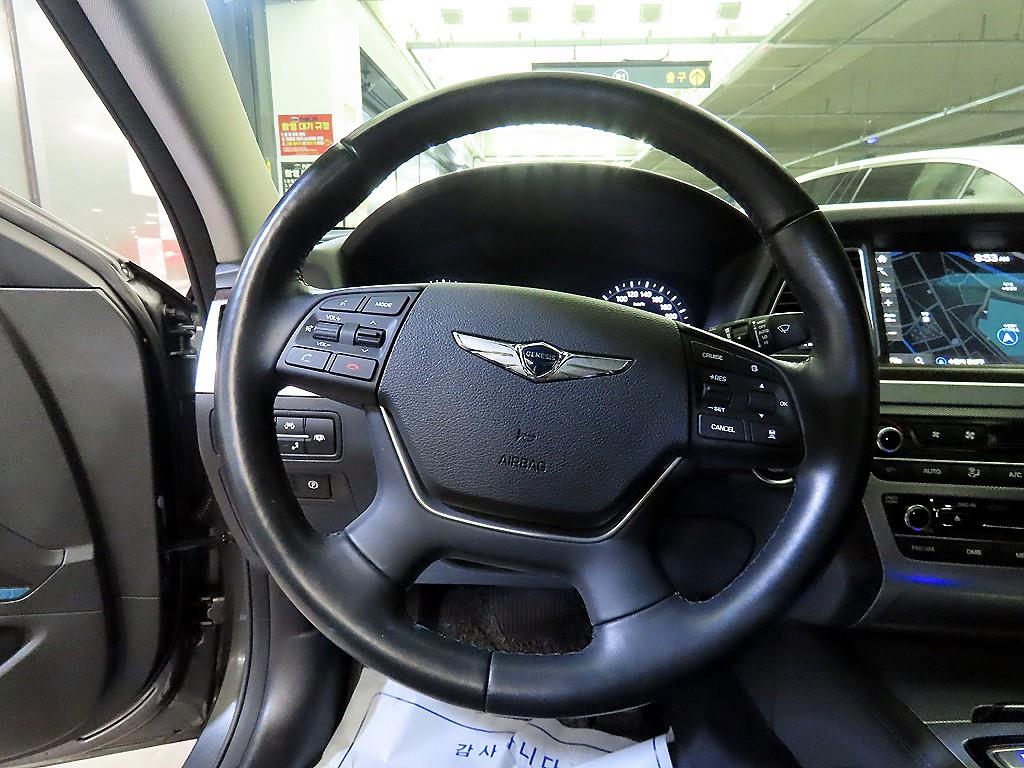 Genesis G80 - Vista 8