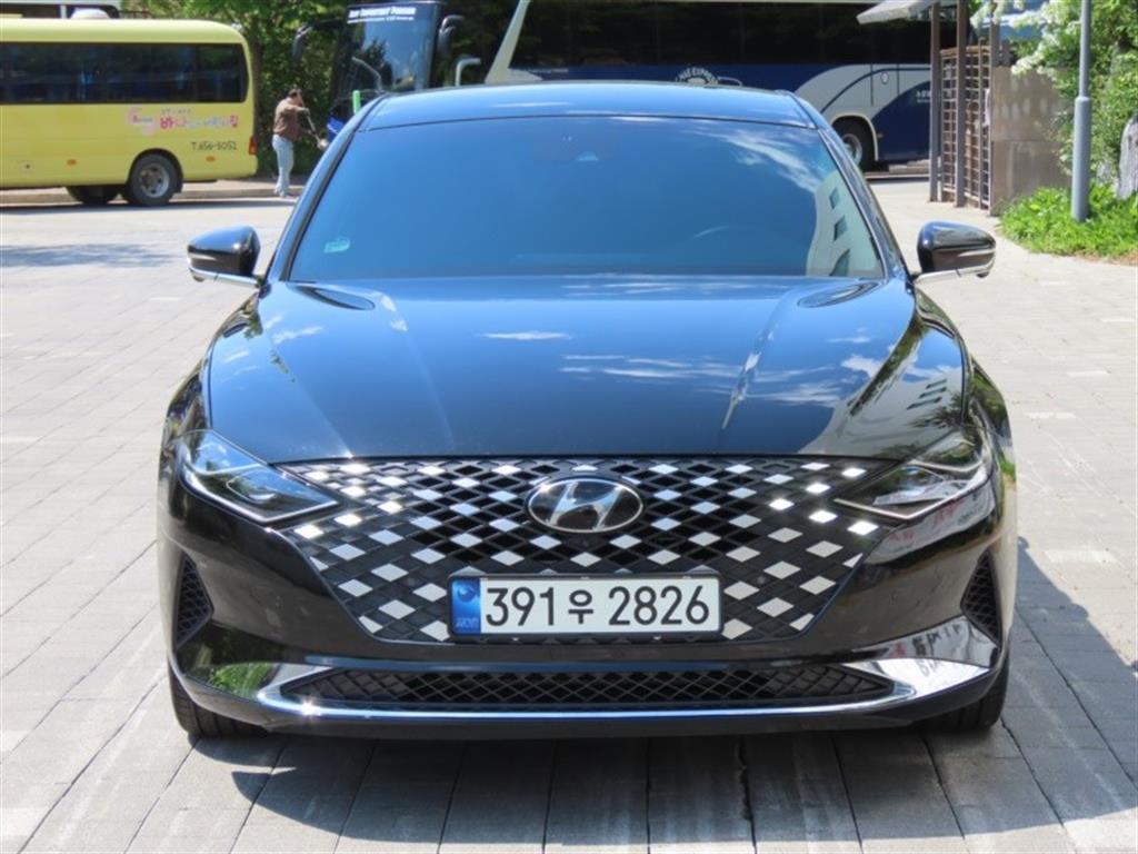 HYUNDAI Grandeur 2022 Negro - Importación desde Corea - HF Imports Iquique - Foto 1