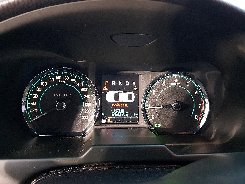 Jaguar XF - Vista 7