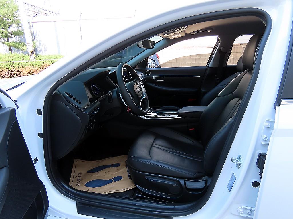 HYUNDAI Sonata - Vista 5