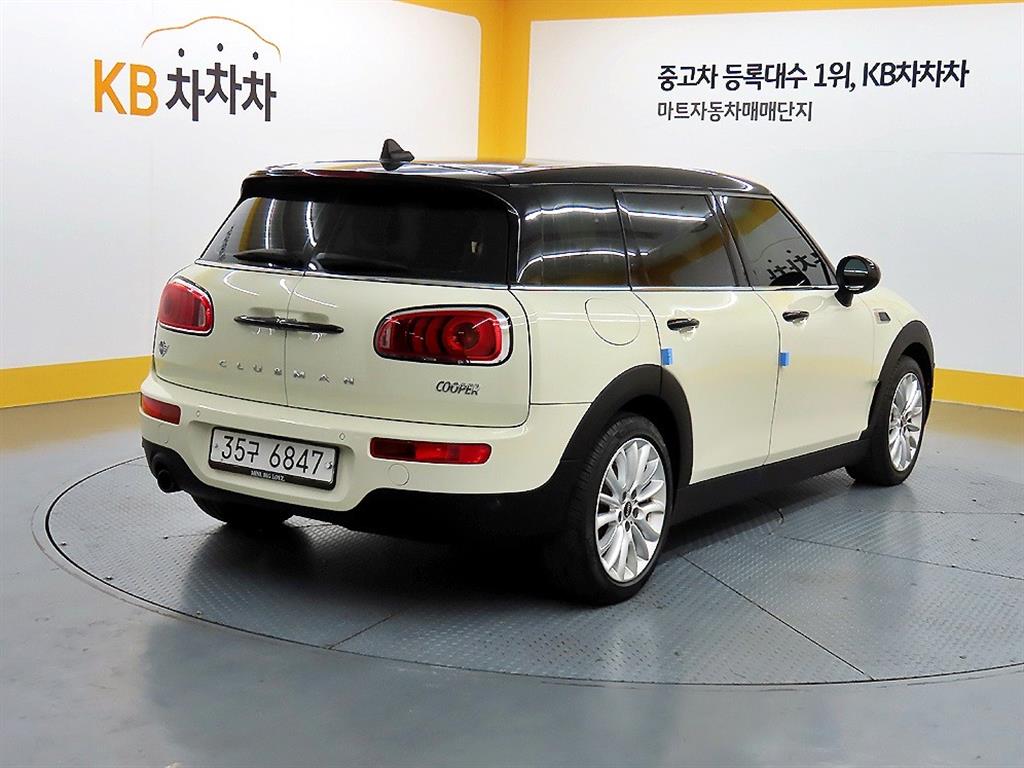 Mini Clubman - Vista 4