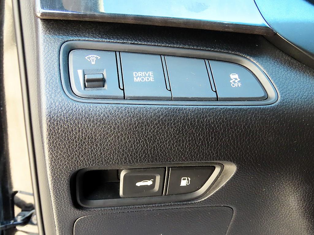 HYUNDAI Grandeur - Vista 12
