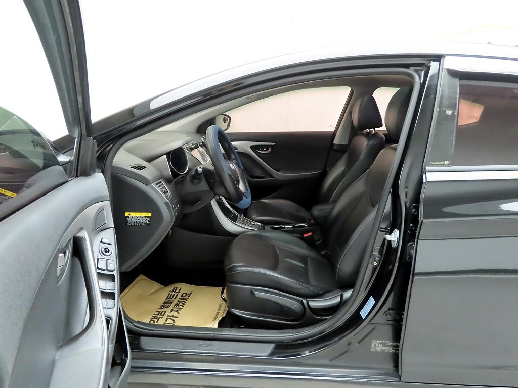 HYUNDAI Avante 2014 Negro - Importación desde Corea - HF Imports Iquique - Foto 13