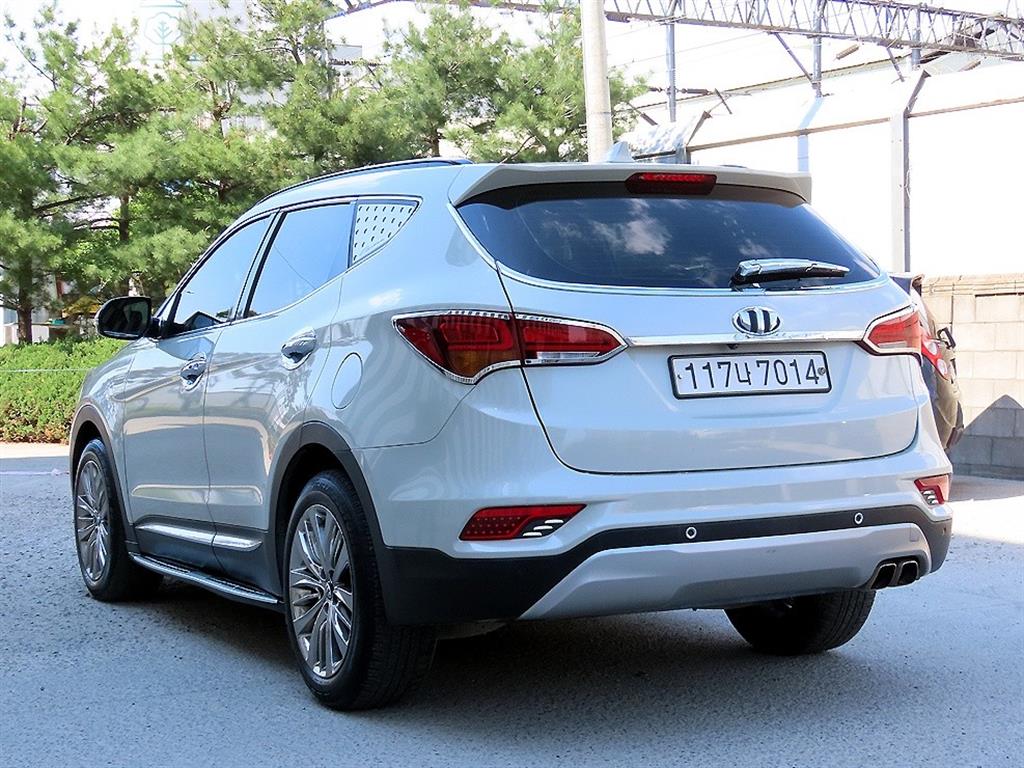 HYUNDAI Santa Fe - Vista 3