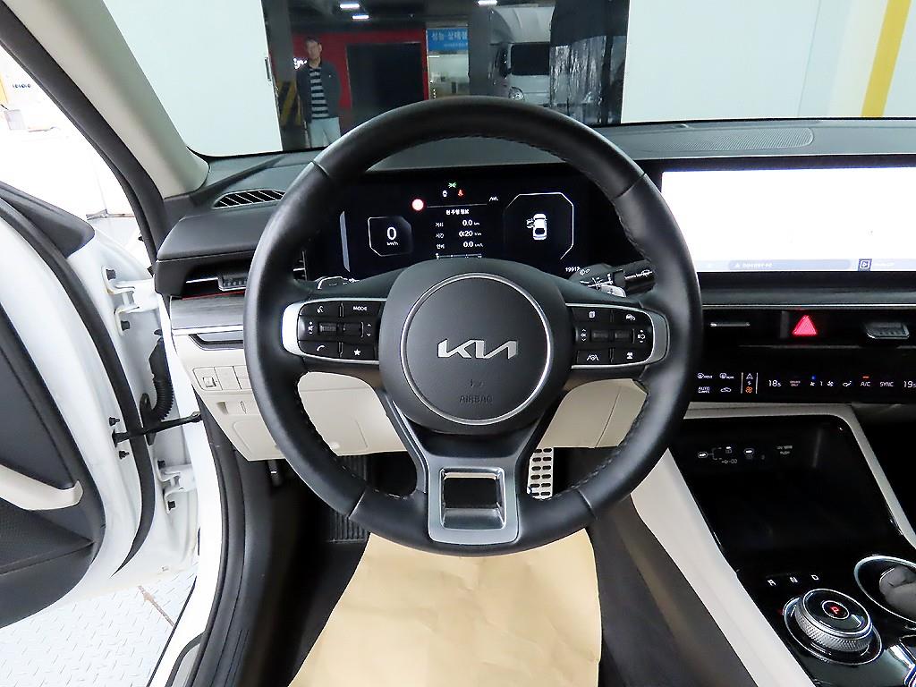 KIA K5 - Vista 9